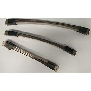 加热片130  真空腔体