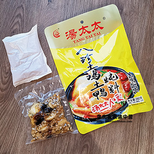 八珍炖汤料料包的包装方式
