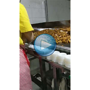 双条豆干给袋式真空包装机， 80包每分钟